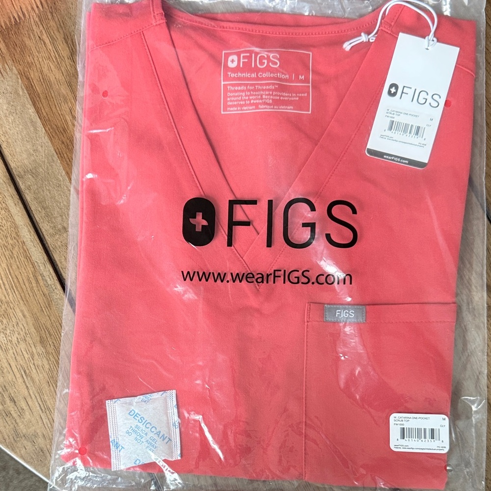 Figs Women’s Catarina One Pocket Scrub Top